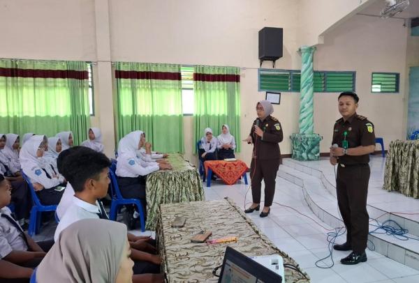 Program Jaksa Masuk Sekolah, Kejari Grobogan Bahas Kenakalan Remaja hingga Pencegahannya