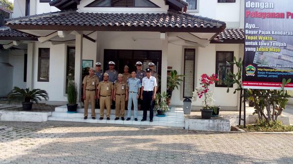 Waduh! Oknum Polisi di Samsat Bumiayu Diduga Gelapkan Uang Wajib Pajak, Tapi Ada Solusi Begini