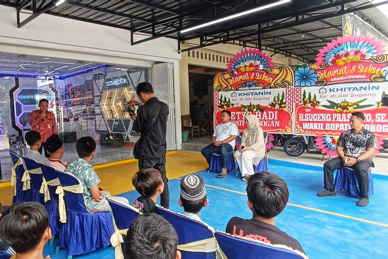 Liburan Sekolah, Sebelas Pelajar di Grobogan Ikuti Sunat Massal Gratis
