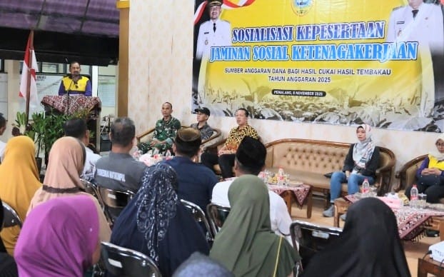 Bupati Pemalang: Pemkab Komitmen Berikan Perlindungan Sosial untuk Pekerja Rentan