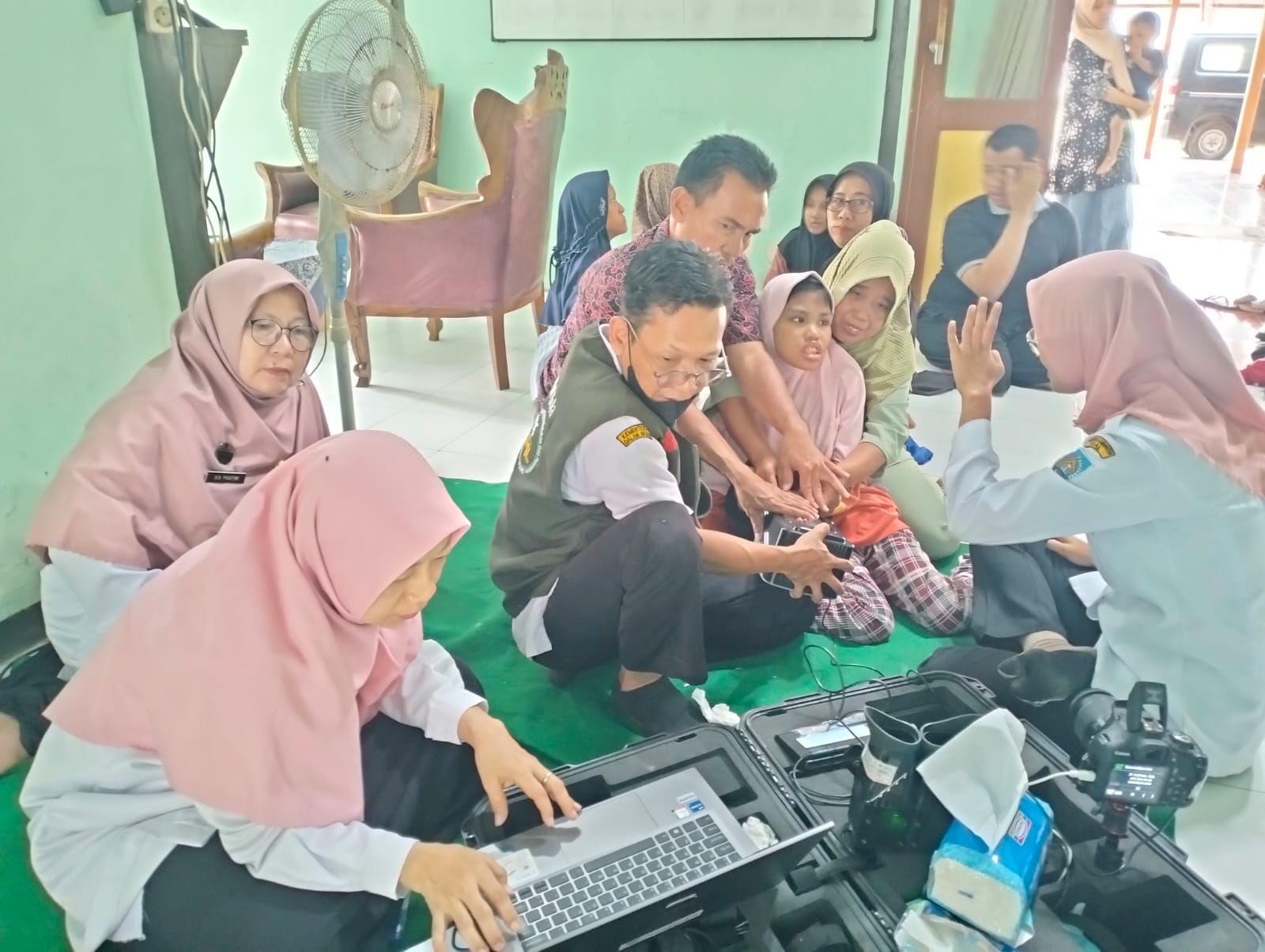 Dinsos Kabupaten Tegal Jembatani Pembuatan KTP-el Penyandang  Cerebral Palsy ‎