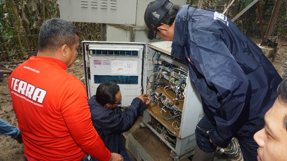 Telkomsel Pulihkan 79,7 Persen Layanan di Sumatera, Sediakan Paket Siaga Peduli Gratis