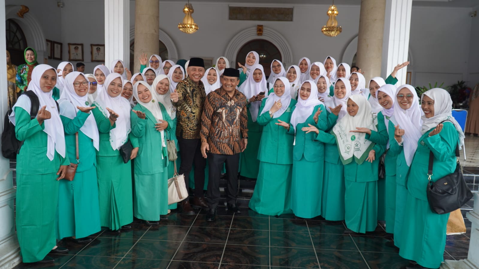 Gubernur Jateng Ahmad Lutfi Hadiri HBH Fatayat Jateng di Kota Tegal