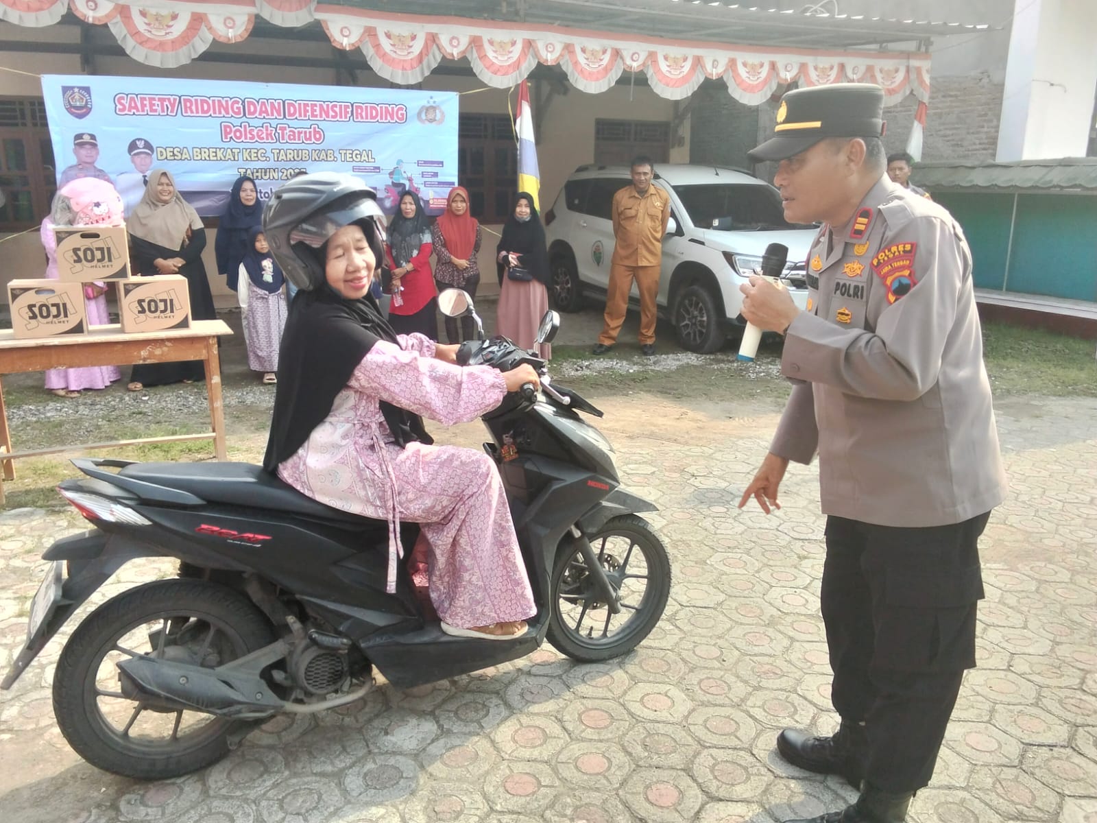 Gelar Safety Riding untuk Sadarkan Tertib Berlalulintas Warga Desa 