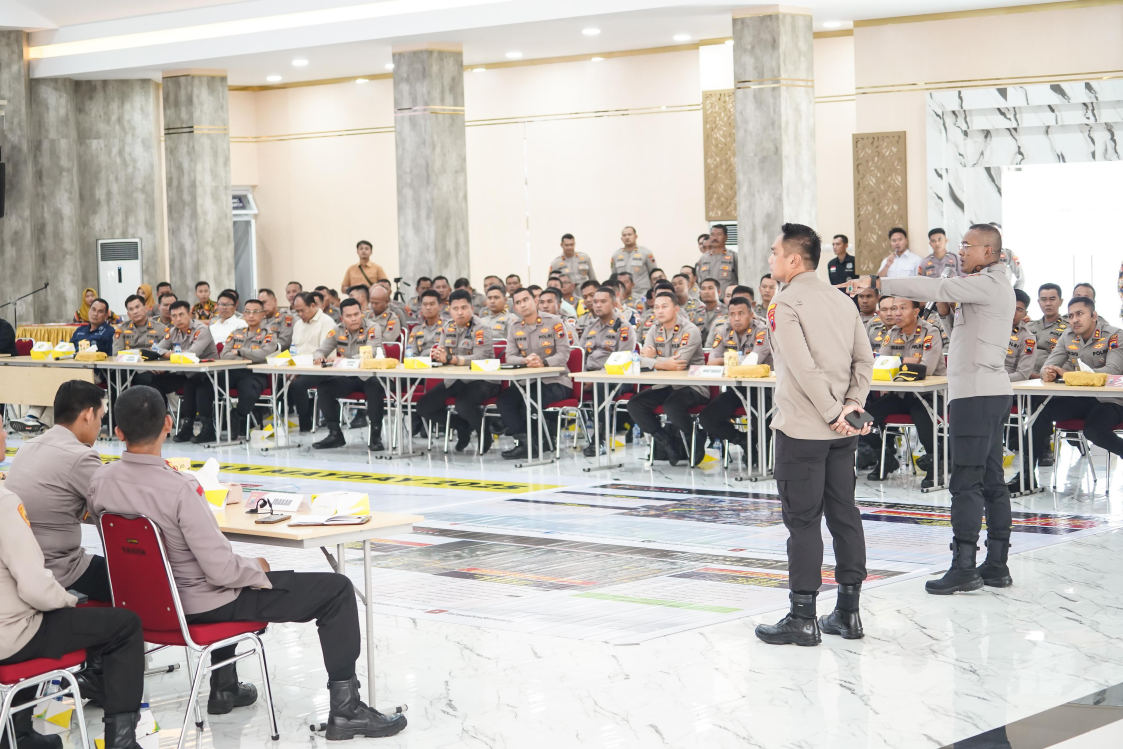 Polda Jateng Gelar Tactical Floor Game untuk Pastikan Kesiapan Pengamanan May Day 2025