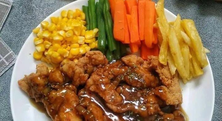 Cara Membuat Steak Ayam Crispy Saus Lada Hitam!