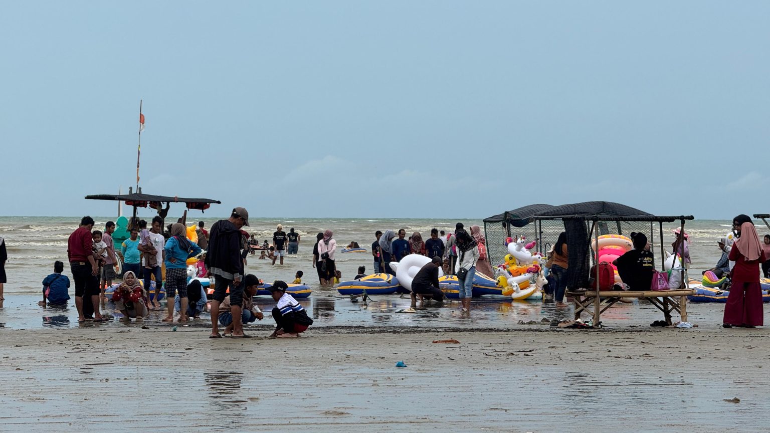 Jadi Destinasi Wisata Favorit, Pantai Karangjahe Rembang Tembus 46.090 Pengunjung 