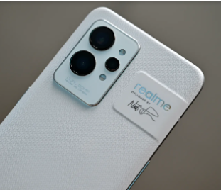 5 Keunggulan HP Realme GT 2 Pro, Desain Premium Yang Elegan dan Tetap Nyaman di Genggam