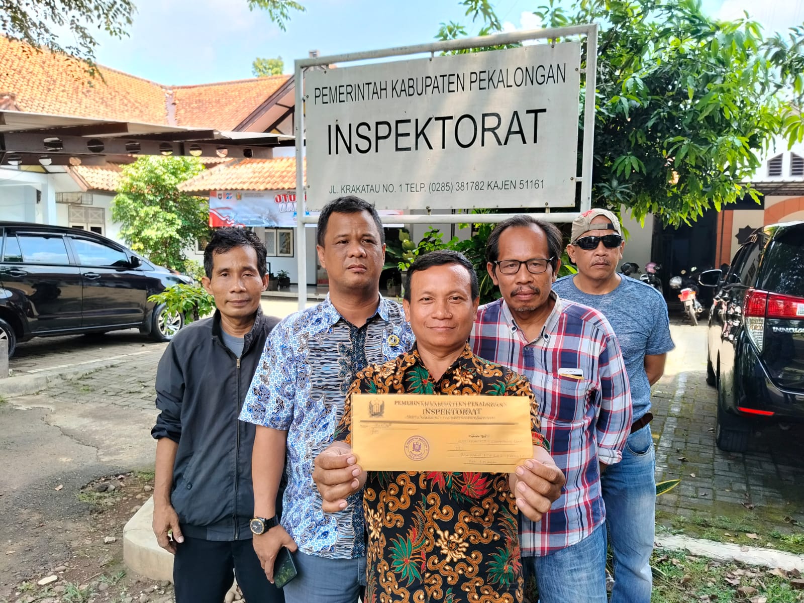 Warga Wuled Pekalongan Tuntut Kepastian Hukum, Minta Polisi Usut Pungli Kades