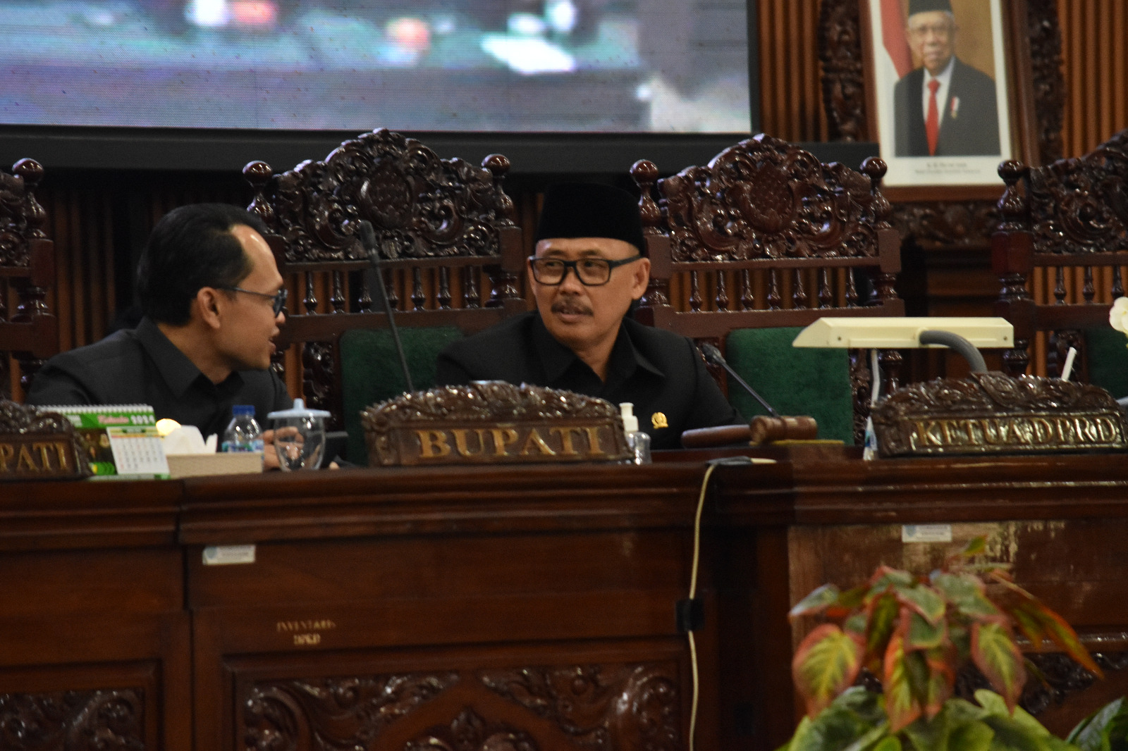 Bupati Sependapat dengan Pandangan Umum Fraksi PDIP DPRD Kabupaten Tegal 