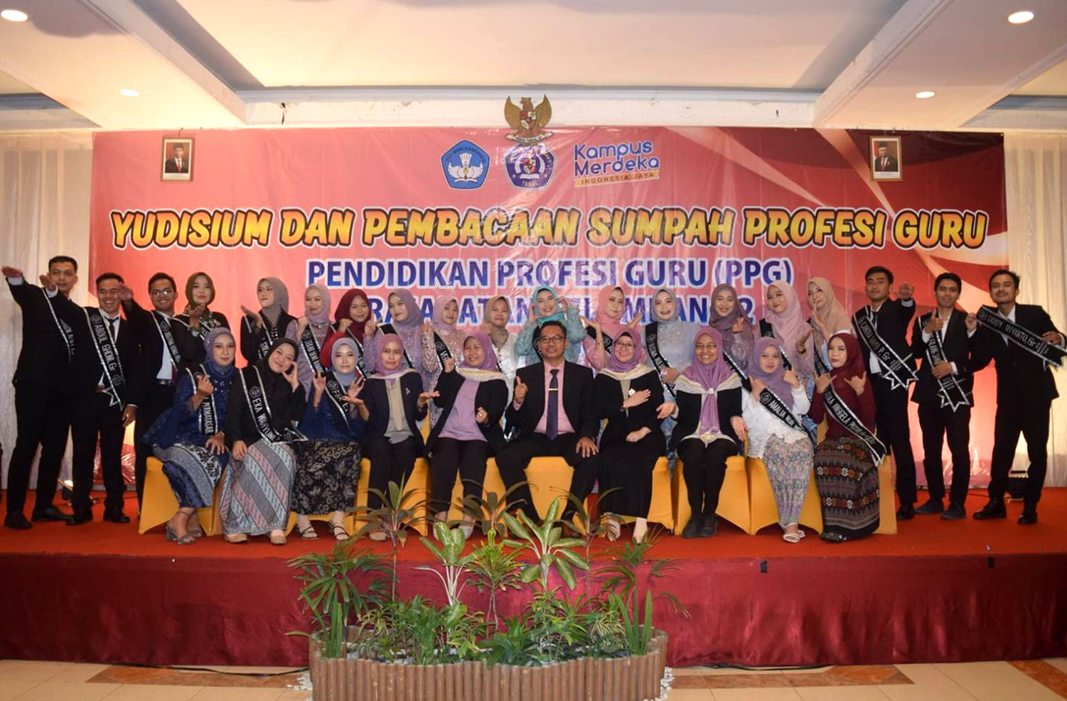 130 Mahasiswa Lulusan PPG UPS Tegal Siap Menjadi Guru Profesional