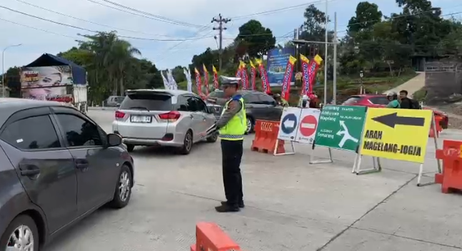 Hari ke-2 Lebaran, Lalin Arteri dan Tol Menuju Bawen Alami Peningkatan Signifikan