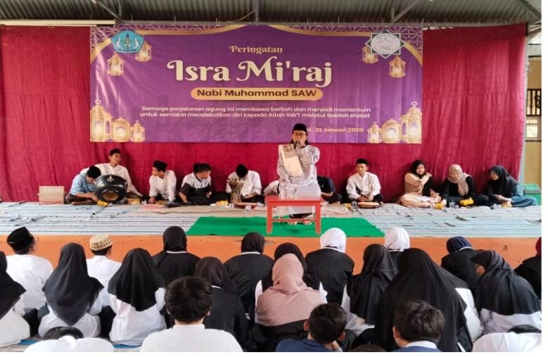 SMP Negeri 2 Tegal Peringati Isra Mi'raj 