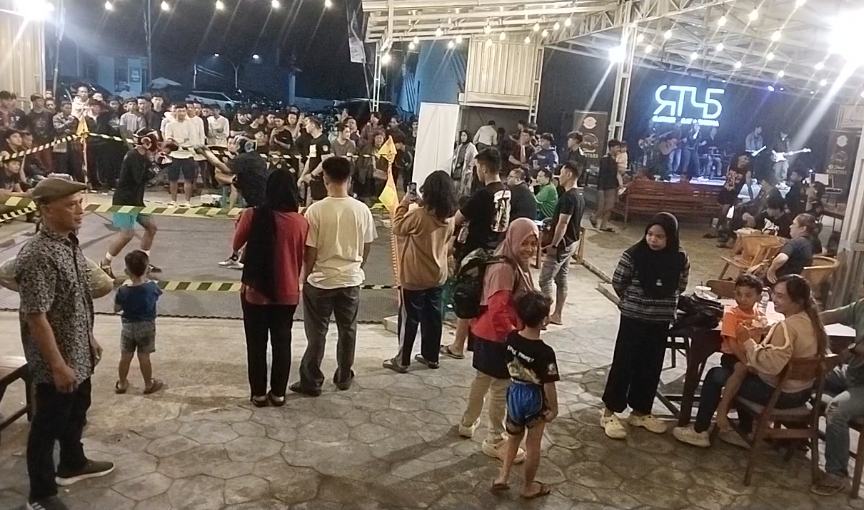 RT 45 Cafe Pasar Sapi Salatiga, Kafe Pertama Padukan Olahraga Fun Fight dengan Tempat Kongkow