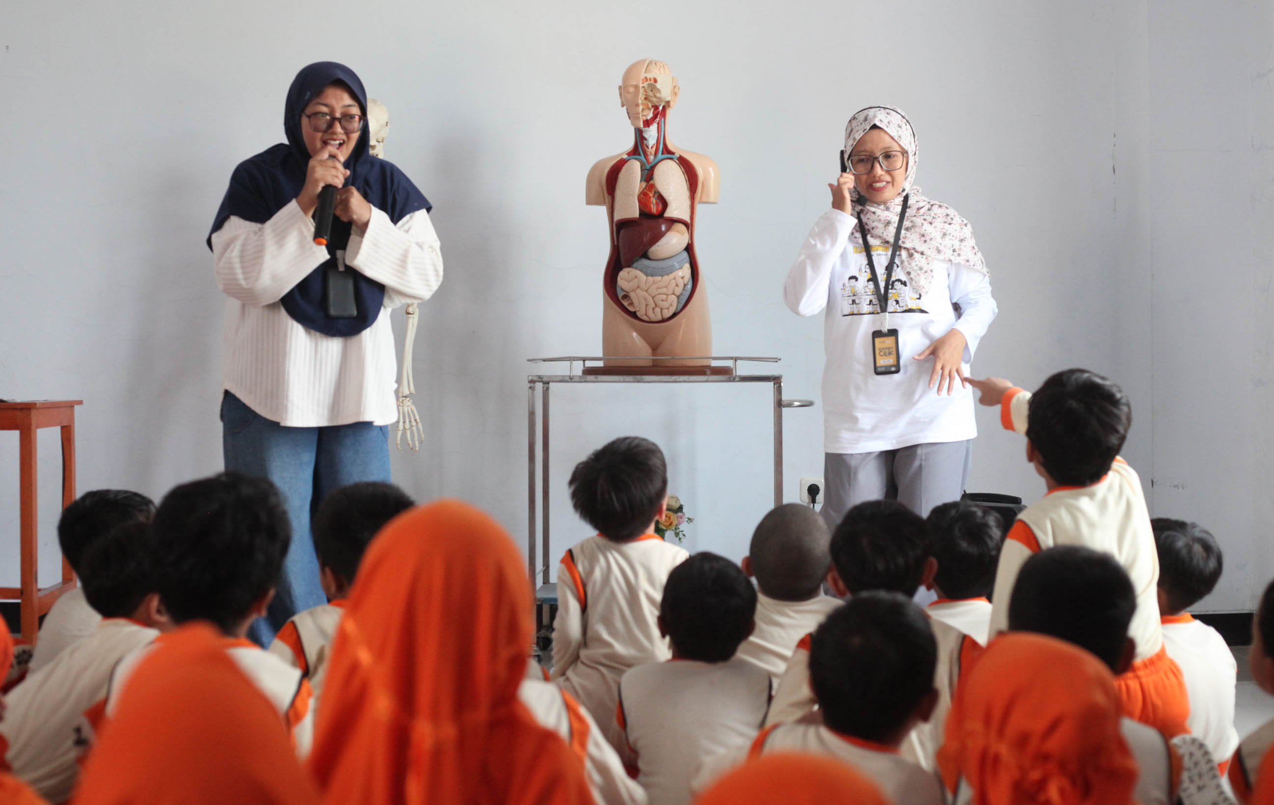 Sebanyak ‎58 Anak KB/TK Al Irsyad Kota Tegal Belajar Jadi Ilmuwan Cilik ‎