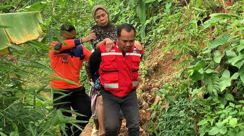 Update Tanah Bergerak di Desa Padasari Tegal, 448 Rumah Rusak, 1.686 Jiwa Mengungsi