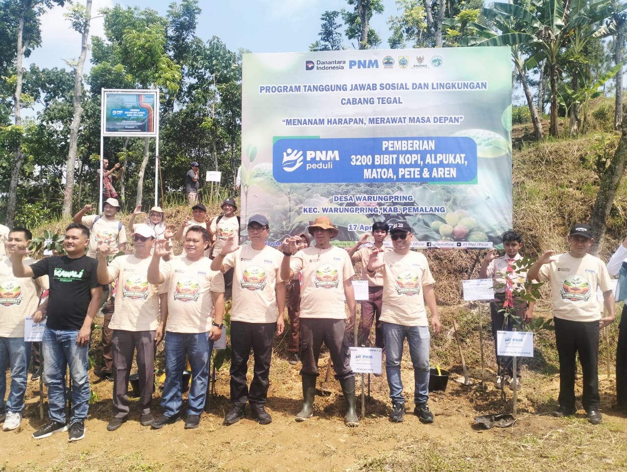3.200 Pohon Untuk Tegal yang Lebih Hijau Oleh PNM