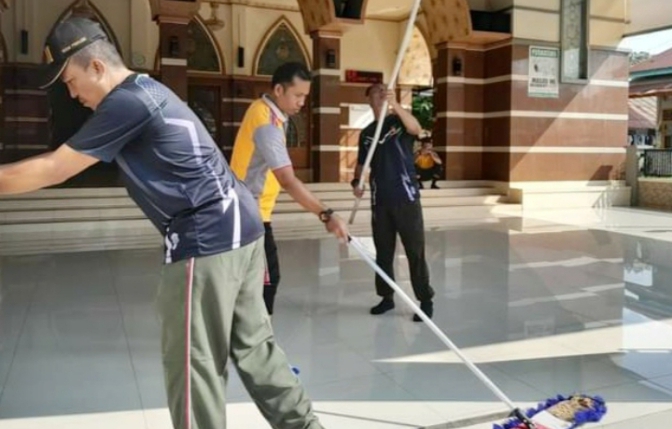 TNI-Polri di Kabupaten Pemalang Olahraga dan Karya Bakti Bersama
