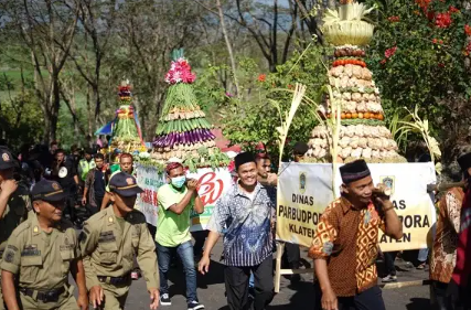 10 Tradisi Unik di Jawa Tengah yang Masih Dilestarikan