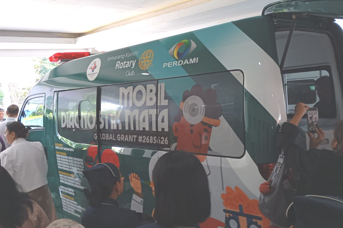 Mobil Layanan Mata Diluncurkan, RS William Booth dan Rotary Perluas Akses Kesehatan Mata Keliling