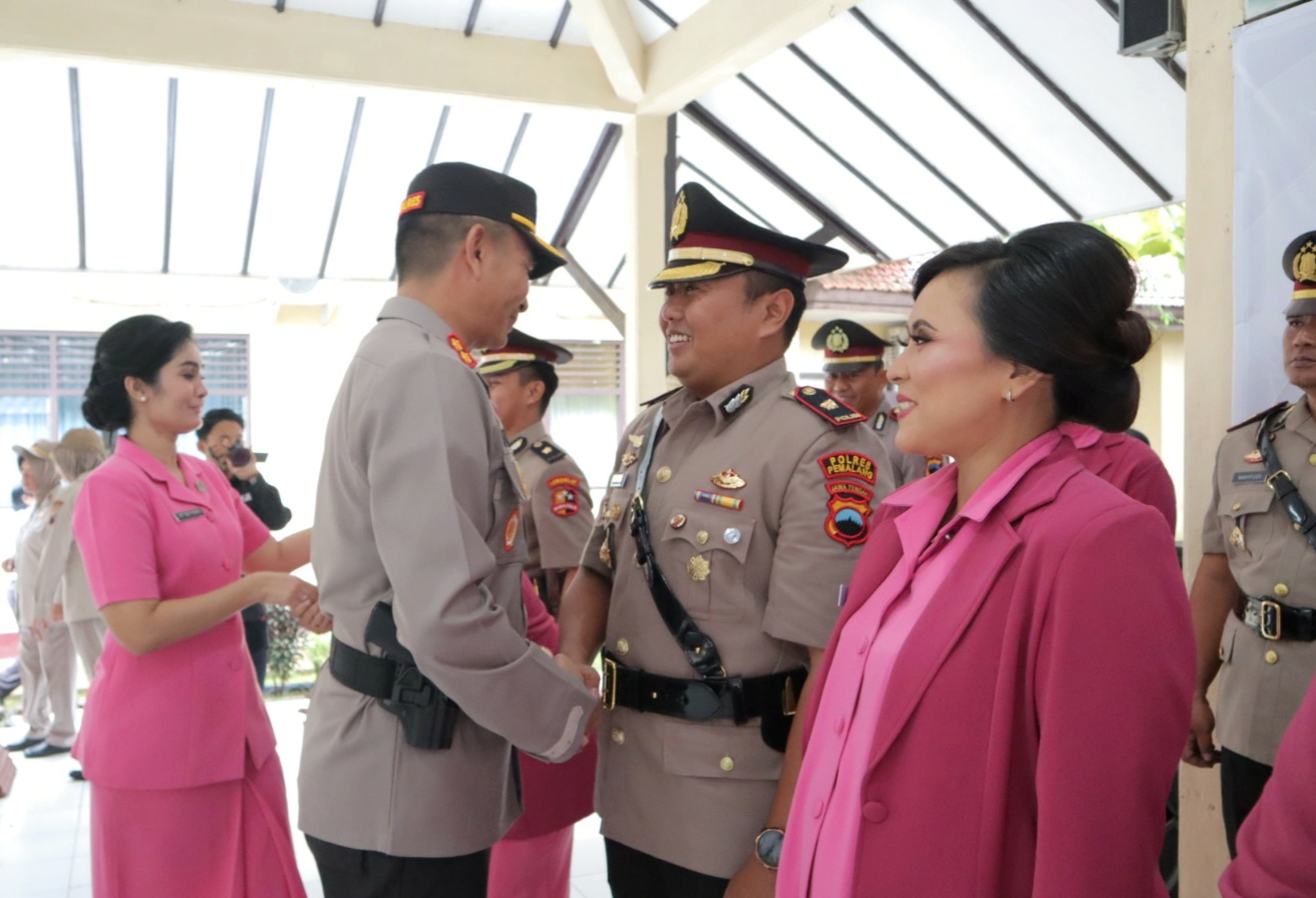 Wakapolres Pemalang dan Sejumlah Pejabat Utama Dirotasi