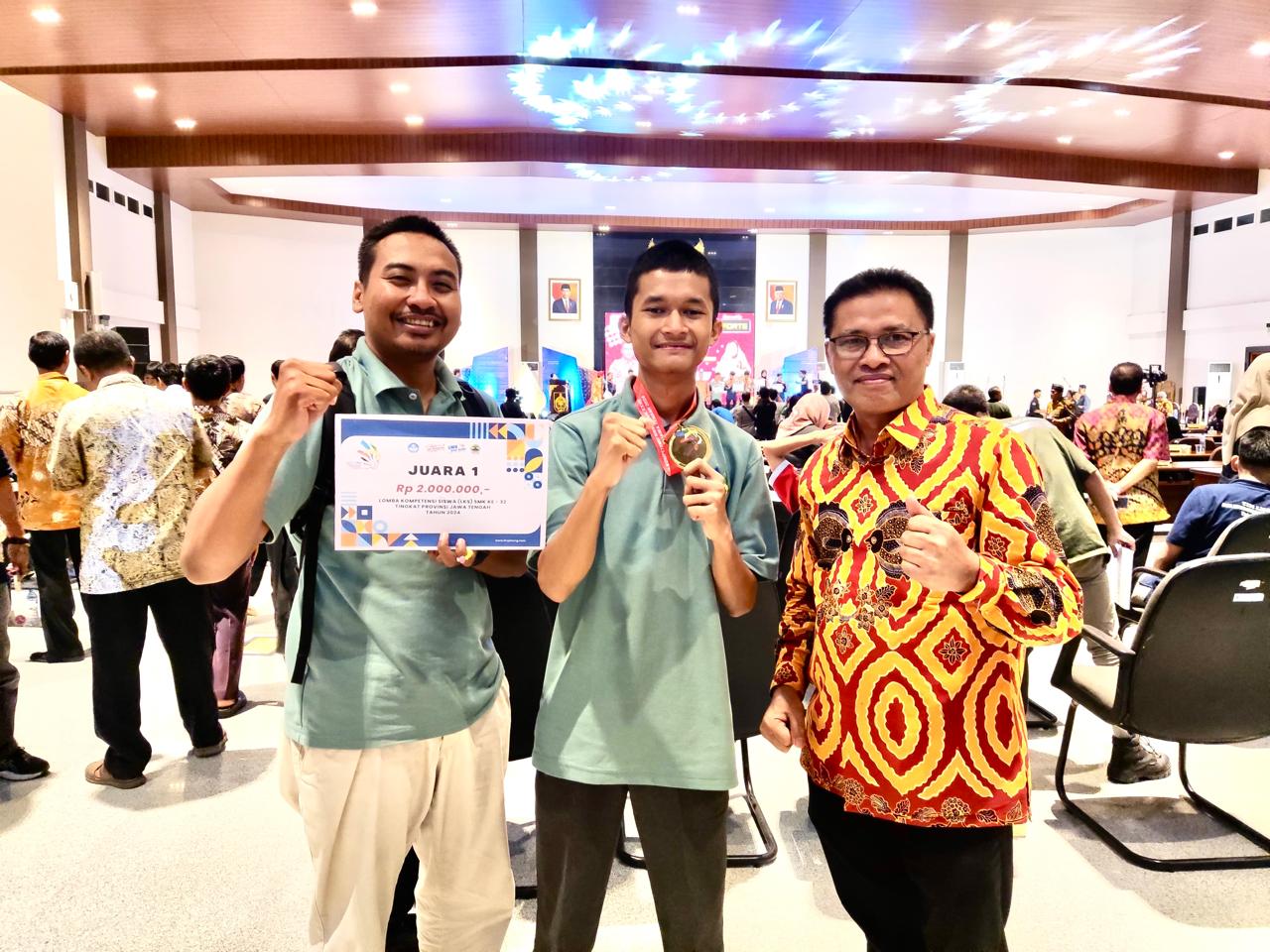 Siswa SMKN 1 Adiwerna Kabupaten Tegal Juara I Lomba Kompetensi Siswa SMK Tingkat Jawa Tengah