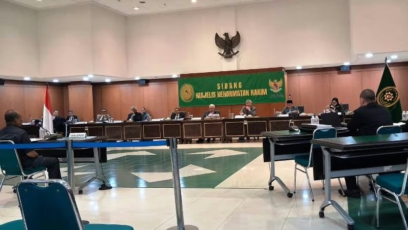 Gelapkan Uang Lelang Rp2 Miliar, Mantan Ketua PN Kudus Dipecat