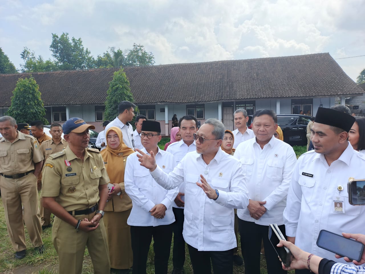 Gedung Mangkrak SD Negeri 02 Sraten Rencananya Bakal Jadi Aset Koperasi Desa Merah Putih 