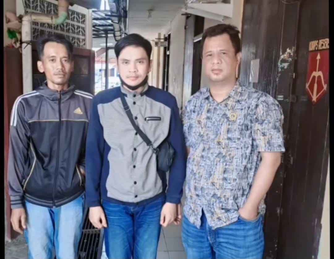 Korban Ijazah Ditahan 12 Tahun Resmi Lapor ke Polres Pekalongan kota