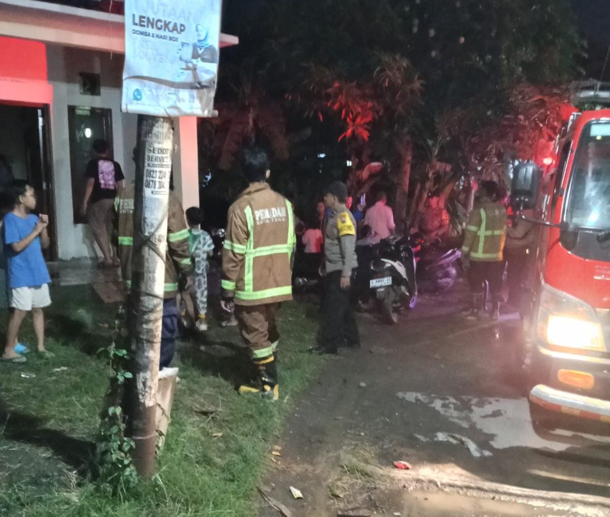 Rumah di Perumahan Bumi Selaras Desa Pengabean Kabupaten Tegal Terbakar ‎