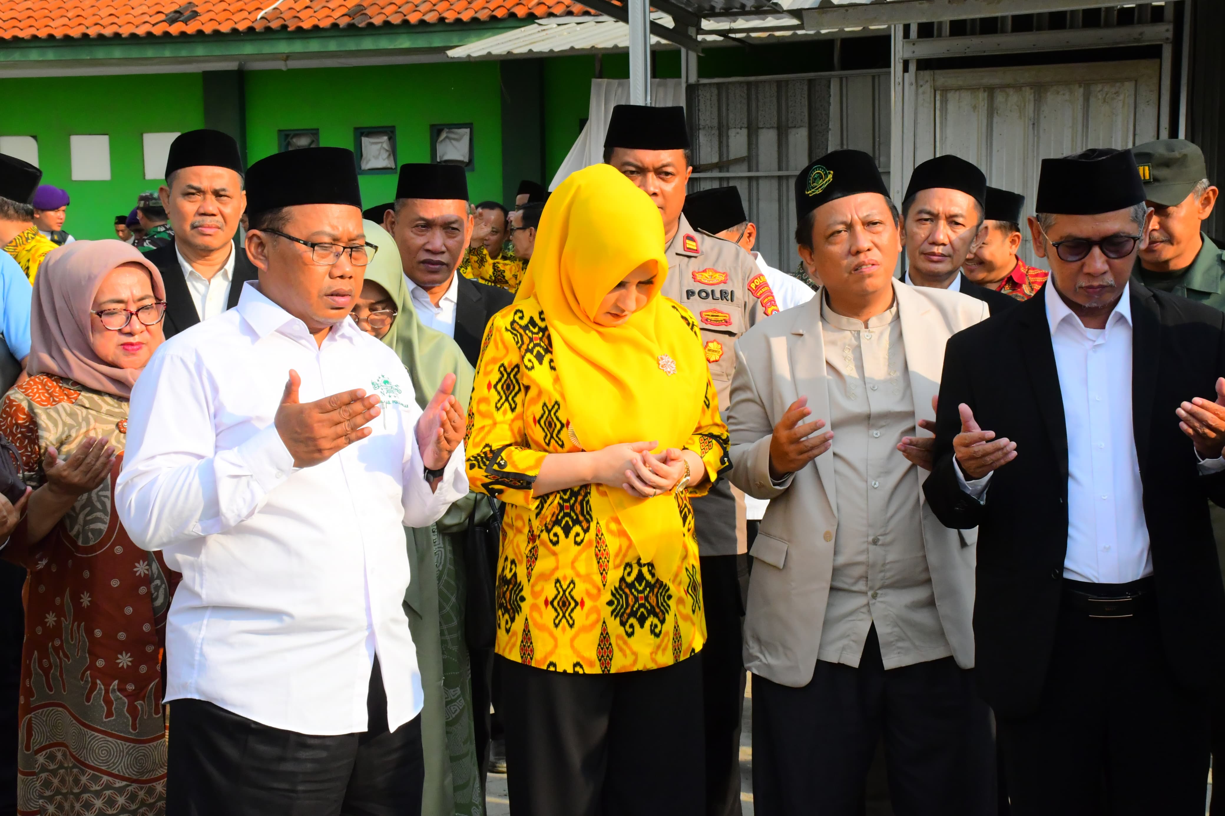 Pengembangan Pendidikan ITSNU Pekalongan, Bupati Pekalongan Serahkan Hibah Tanah 4.660 Meter 