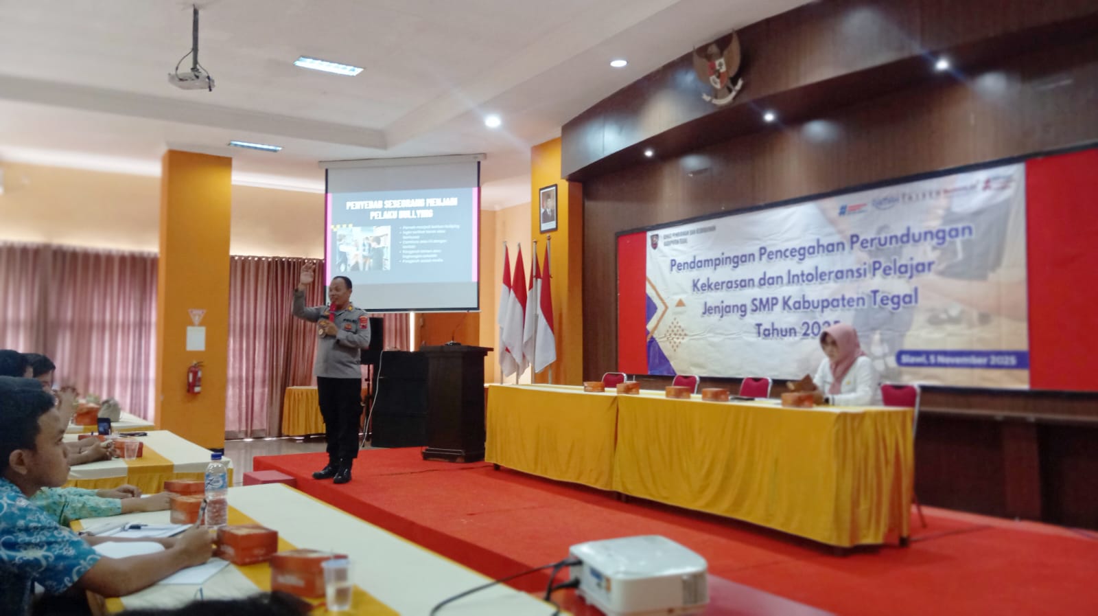 Ajak Guru dan Siswa Hentikan Aksi Perundungan