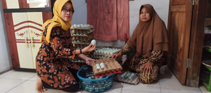 Usaha Rumahan Pembuatan Telur Asin di Bantarbolang Kabupaten Pemalang Bisa Beri Tambah Penghasilan