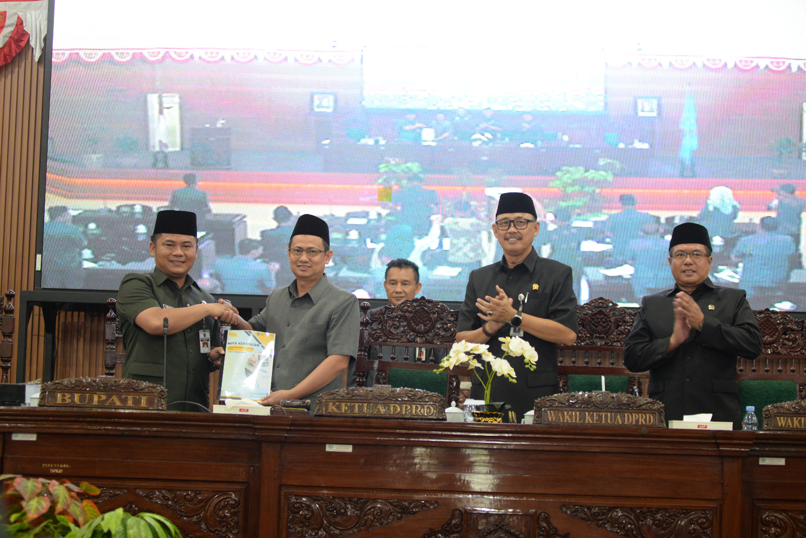 Rancangan Perubahan APBD Kabupaten Tegal Tahun 2025 Diparipurnakan