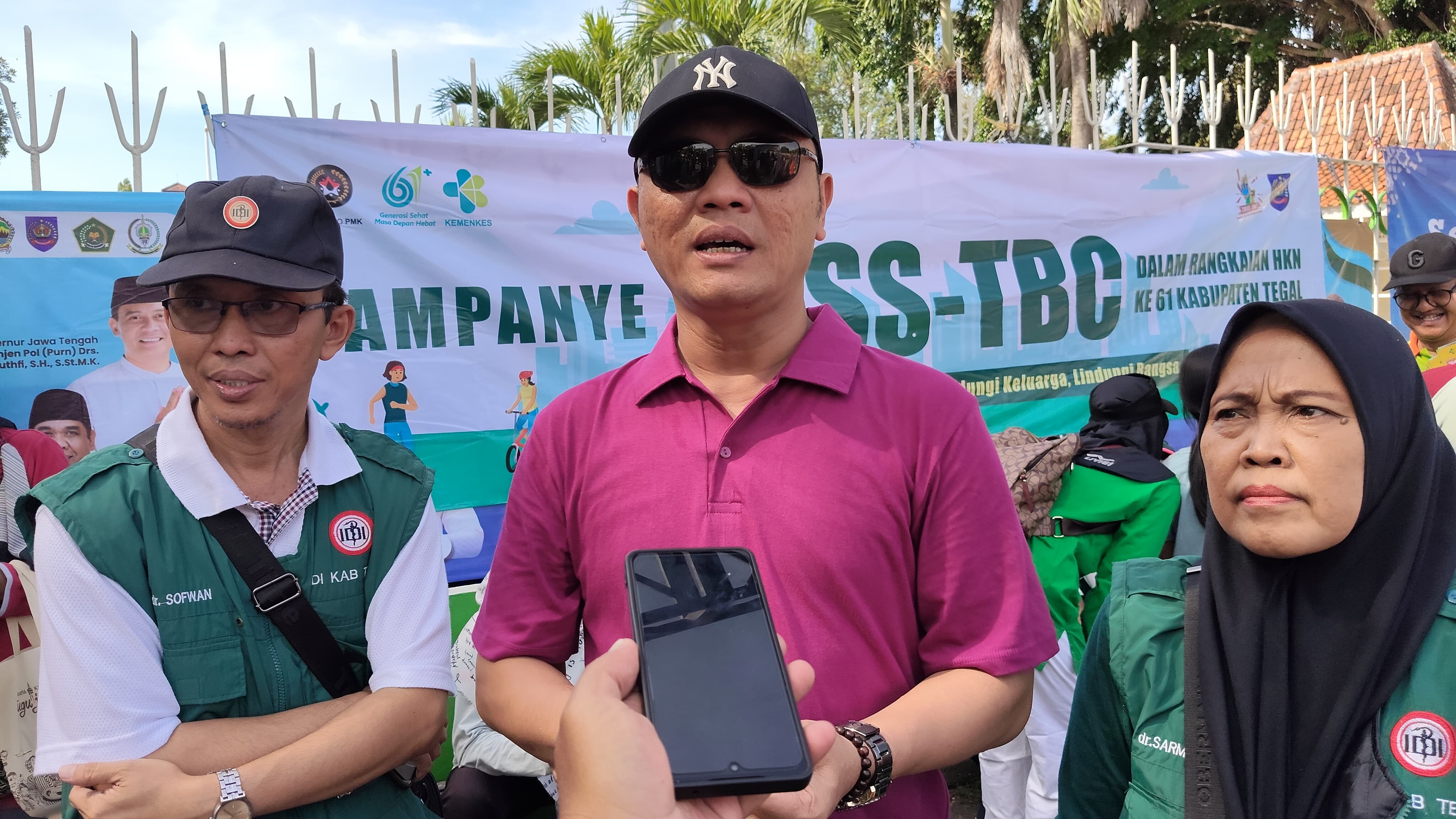 Dinkes Kabupaten Tegal Gencar Sosialisasi HIV/AIDS, Warga Antusias Ikuti CKG di Alun-alun Slawi