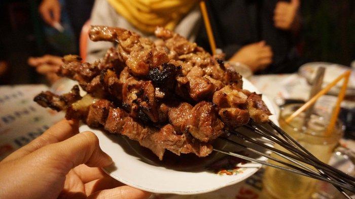 Menikmati Malam di Bandung: 8 Kuliner Malam yang Harus Kamu Kunjungi!