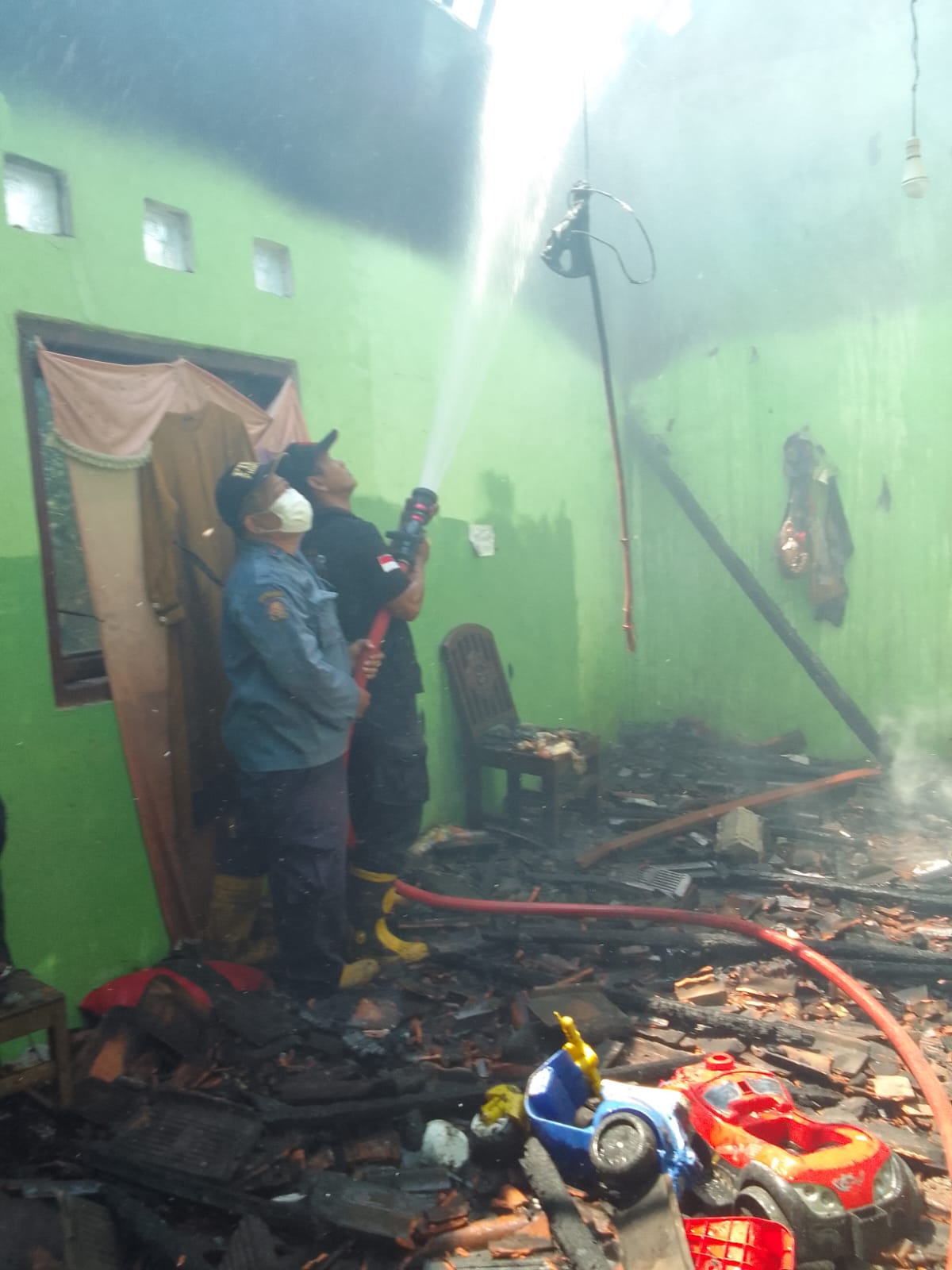 Gegara Kipas Angin, Rumah Warga di Purwahamba Tegal Terbakar