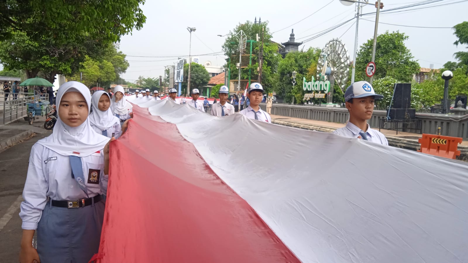 Lepas Kirab Merah Putih Hari Kesaktian Pancasila, Bupati Batang Faiz Titip Pesan Ini 