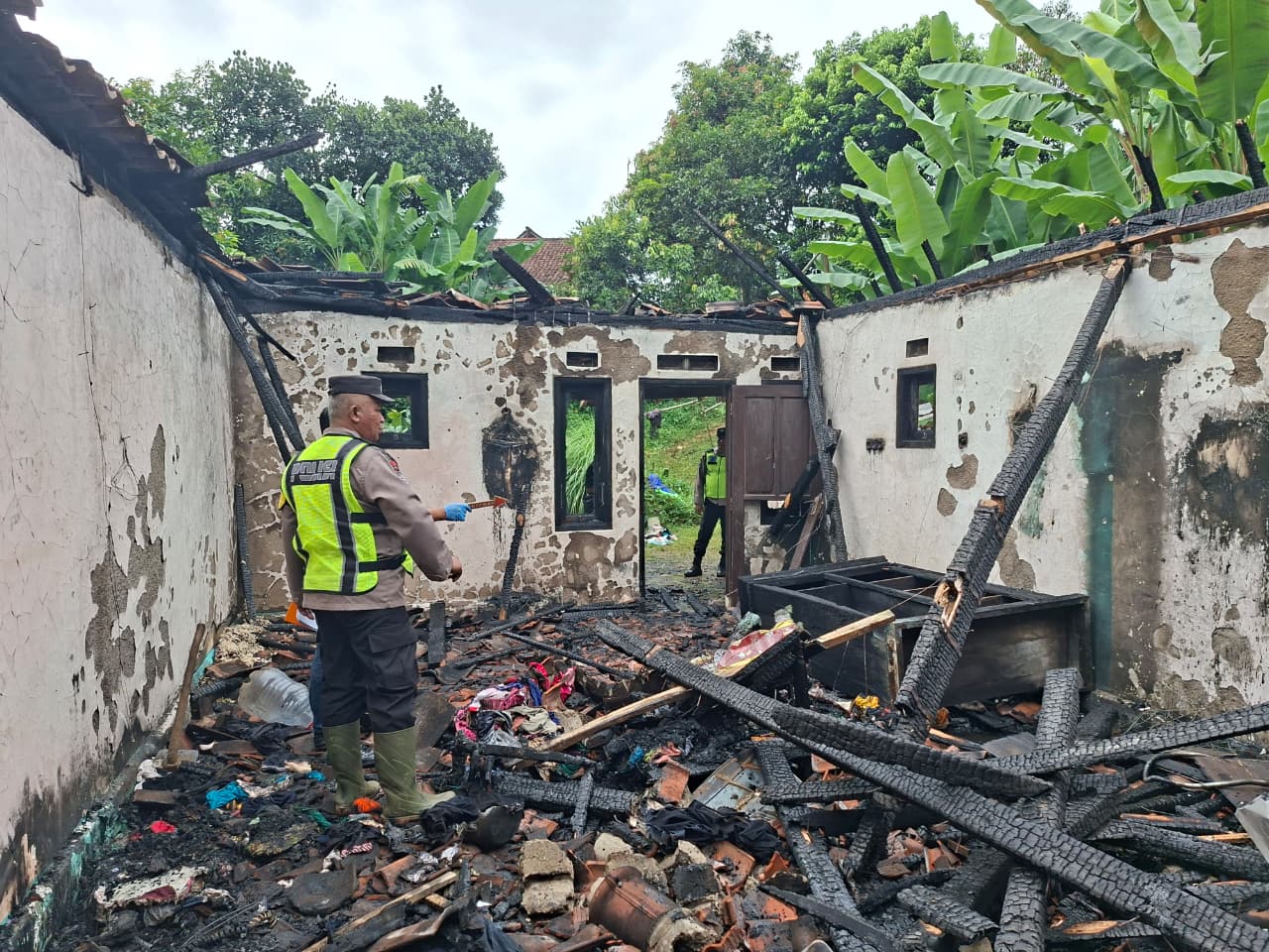 Rumah di Pekalongan Ludes Terbakar, Uang Hasil Jual Sapi Kurban Rp 96 Juta Ikut Hangus