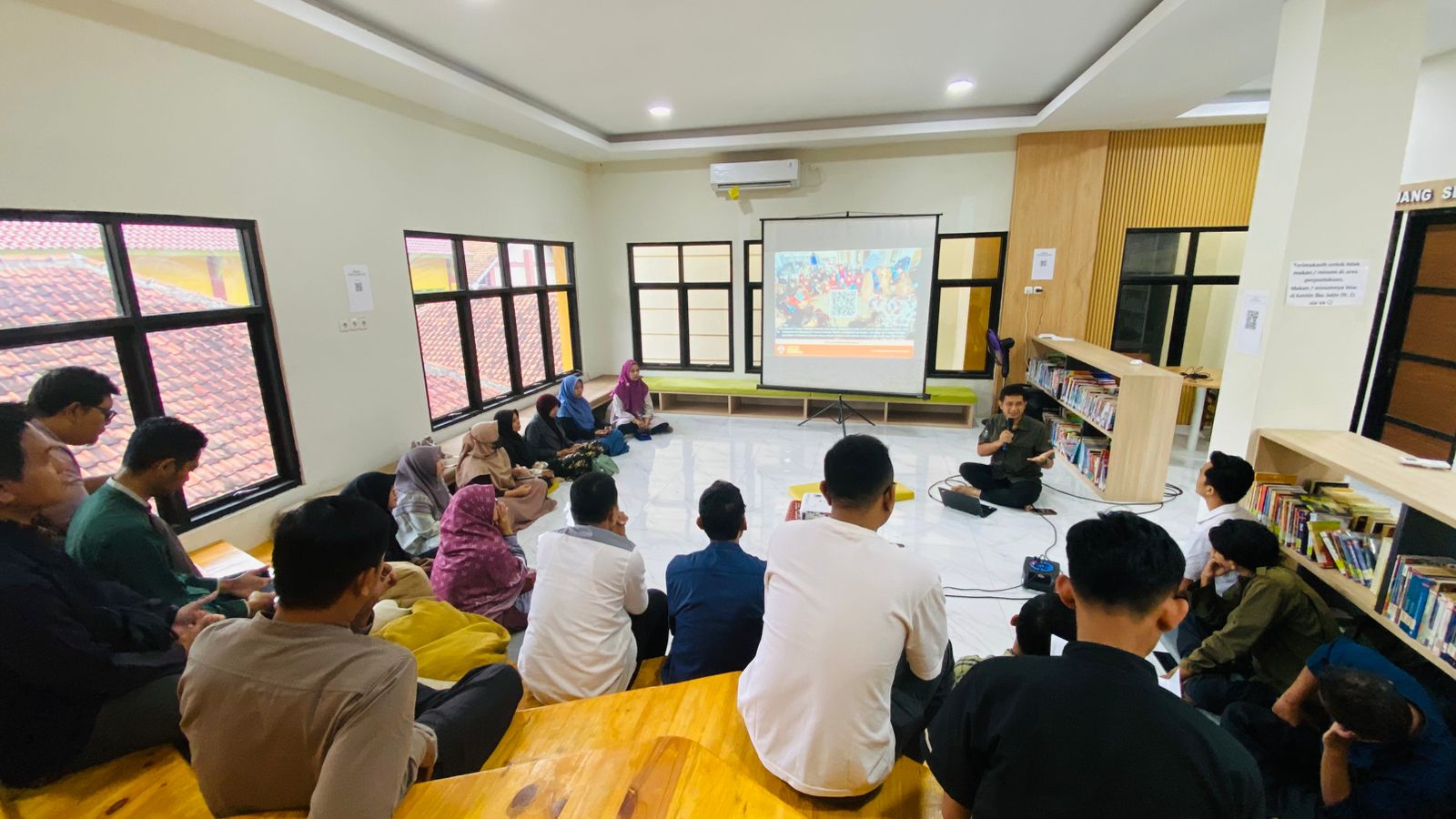 Perkuat Kolaborasi Bareng Komunitas Pegiat Literasi, Perpusip Gelar Temu Inspirasi 