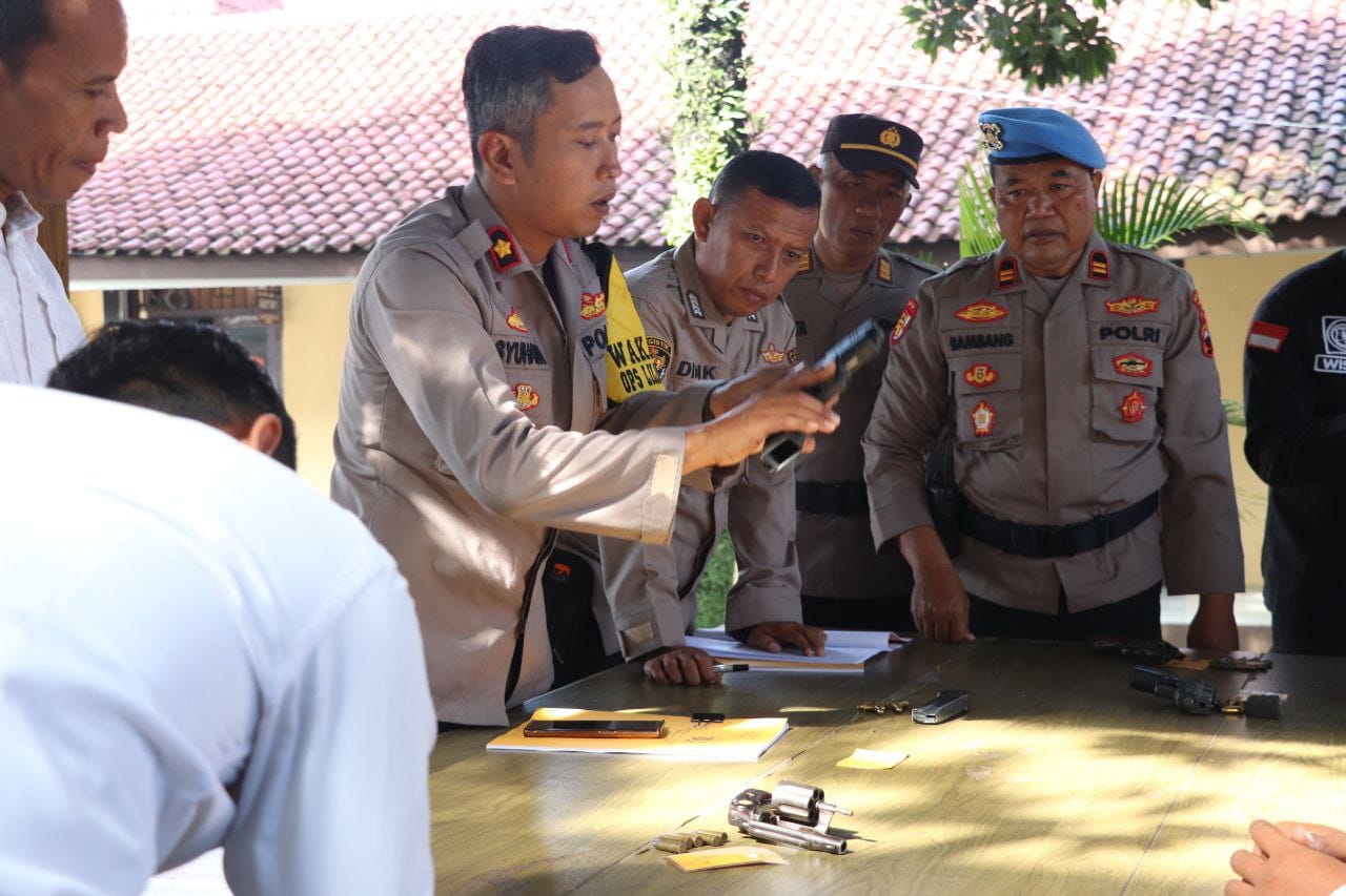 Momen Nataru Wakapolres Sragen Cek Senpi Personel, Ini Hasilnya !