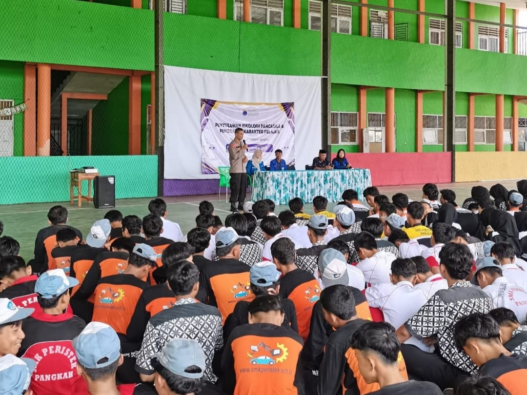 SMK Peristek Pangkah Kabupaten Tegal Kokohkan Karakter Siswa  ‎