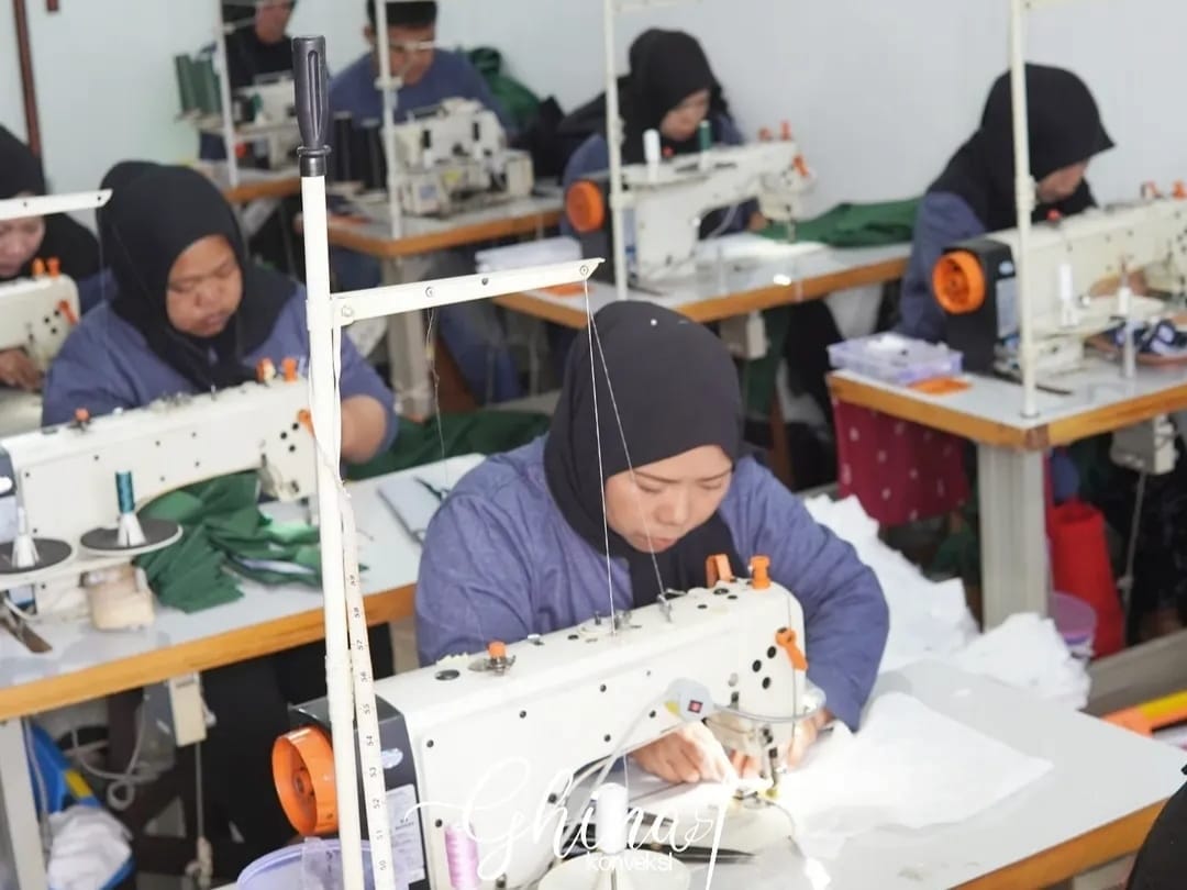 Pengrajin Gaun Gamis Jepara Resah Kesulitan Tenaga Jahit dan Pemasaran