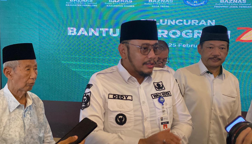 Laga Warung Kaum Duafa: Memoles Etalase, Melawan Gurita Ritel