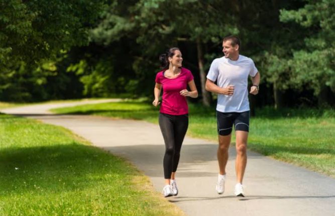 Jogging Dengan Lari Pagi Berbeda Loh, Inidia Penjelasanya!