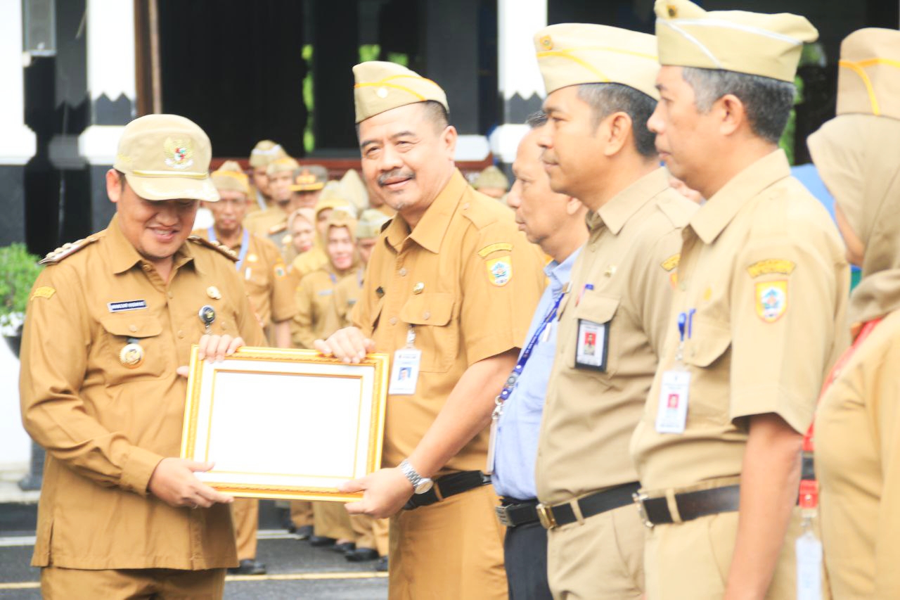 RSUD dr M Ashari Kabupaten Pemalang Peringkat I Lomba Kebersihan Taman 