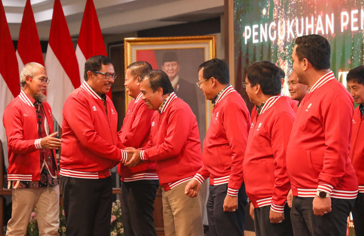 Nana Sudjana Resmi Dikukuhkan sebagai Dewan Penasihat Asosiasi Tenis Profesor Indonesia 