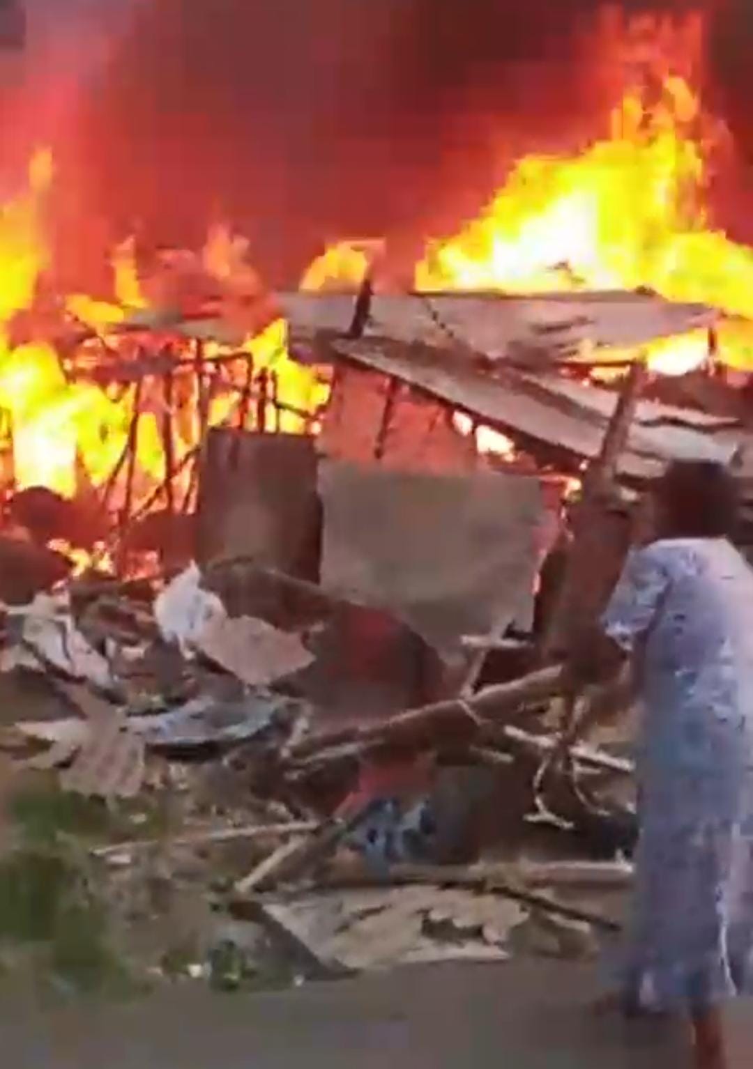 Gudang Rongsok di Dinuk Tegal Ludes Terbakar, Api Merembet dari Sampah yang Dibakar