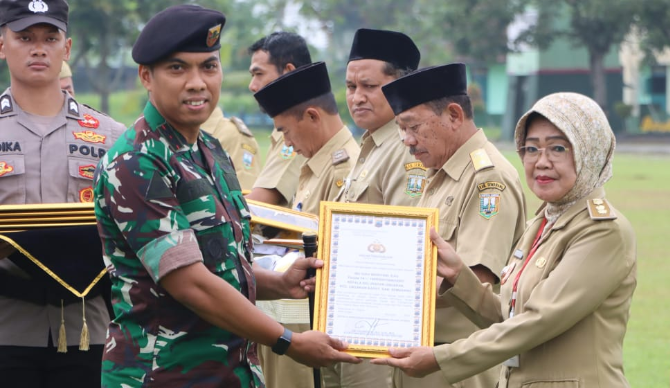 Bantu Ciptakan Kamtibmas Kondusif, Kepala Desa, Kapolsek hingga Purnawirawan Polri Terima Penghargaan