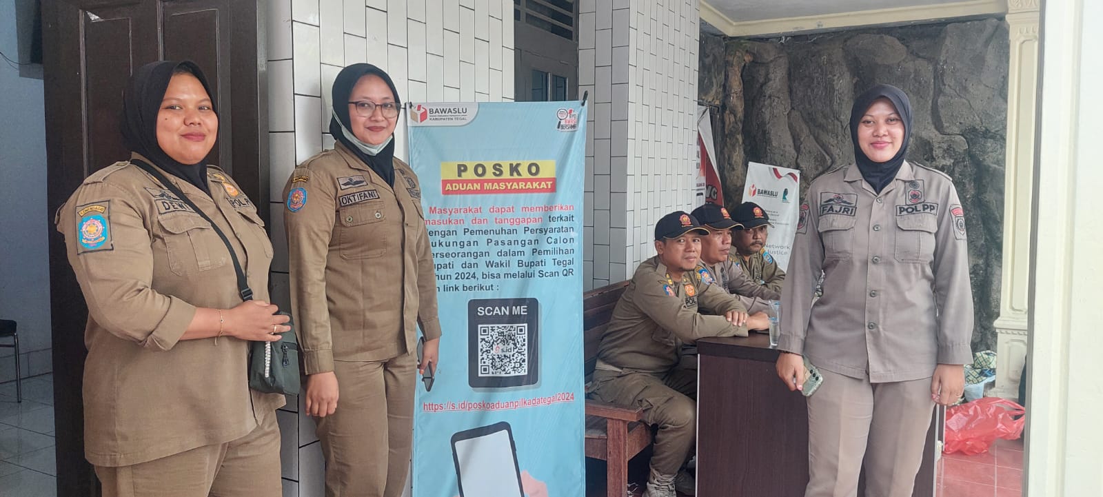 Satpol PP Kabupaten Tegal Bersama Tim Gabungan Jaga Ketat Demo Sengketa Pilkada